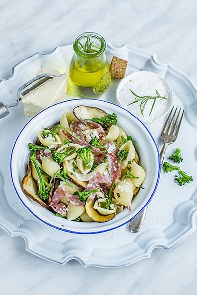 Pasta with Mushrooms and Broccoli Rabe