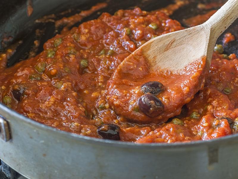 Sauce alla puttanesca