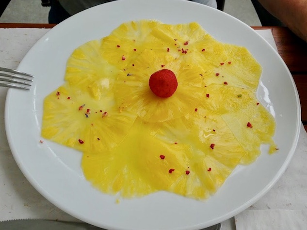 Ananas alla menta e allo zenzero
