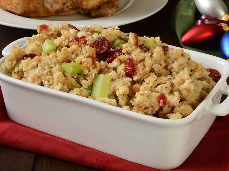 Farce aux pommes et canneberges