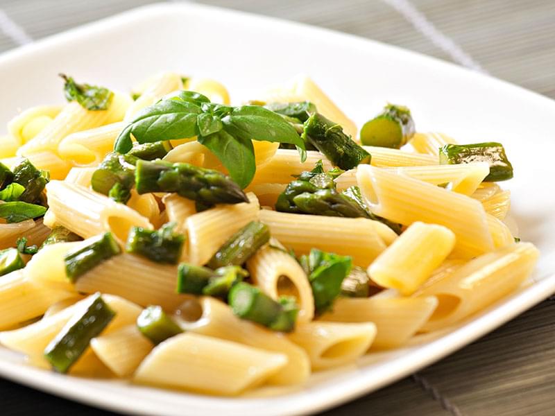 Penne aux asperges carbonara