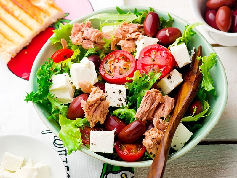 Salade de tomates et chicorée au thon