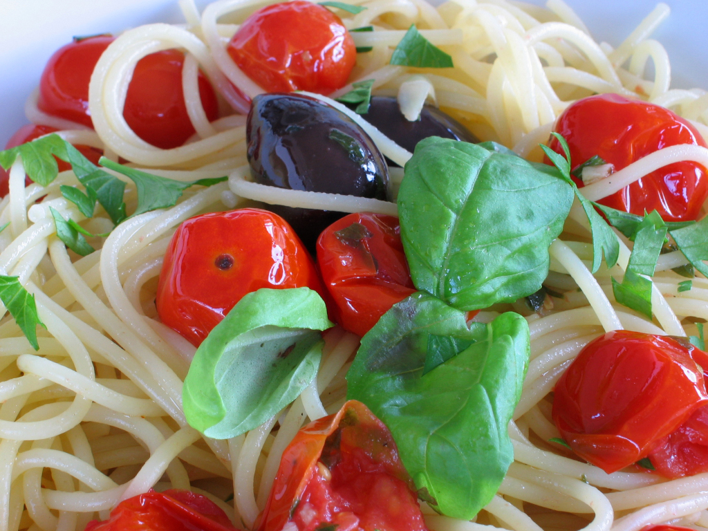 Spaghetti with Mini-Tomatoes