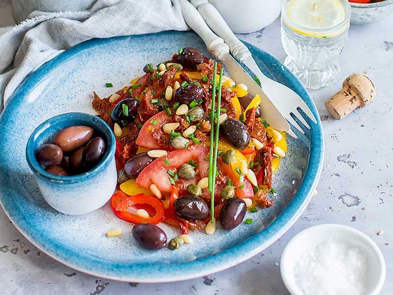 Salade de poivrons rôtis et tomates