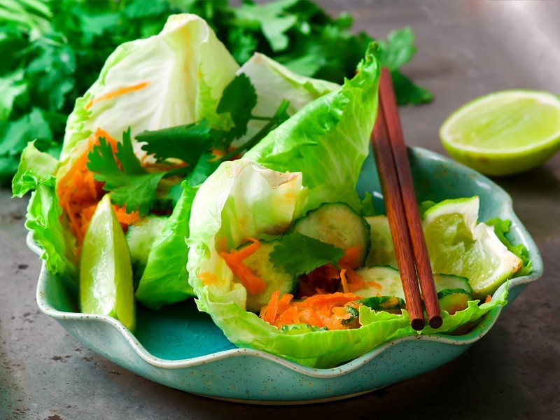 Insalata di cetrioli e carote alla Thailandese