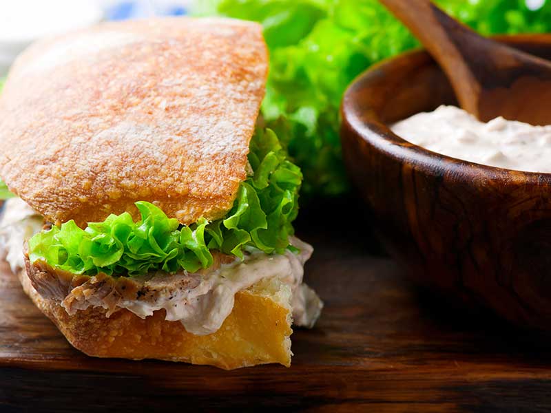 Panini con manzo e tonno