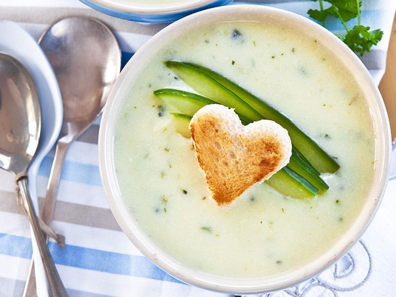 Potage froid aux concombres